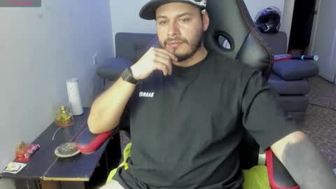 ragnar_lothbrok77 online show from April 7, 3:39 am