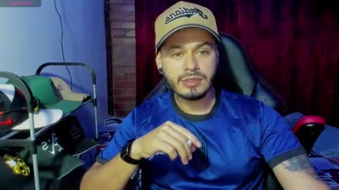 ragnar_lothbrok77 online show from February 21, 11:43 pm