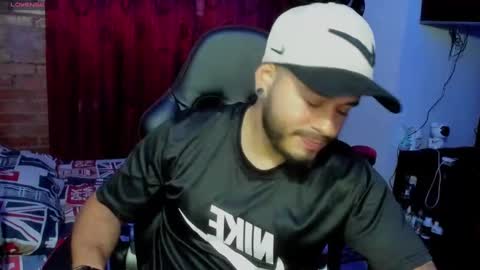 ragnar_lothbrok77 online show from February 19, 2:12 am