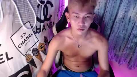 ralfhuge24 online show from December 23, 1:36 am