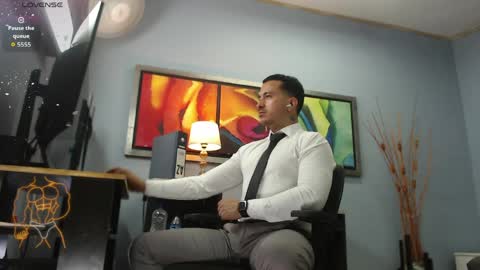 randylukehot online show from April 9, 9:43 pm