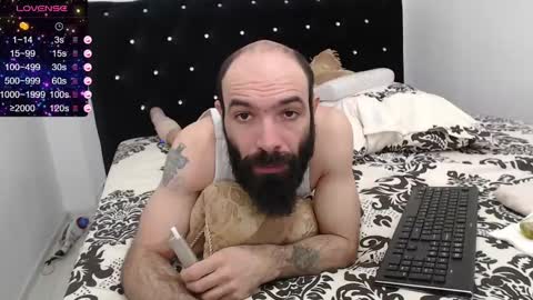 RaulWildBoy27 online show from February 19, 10:56 am