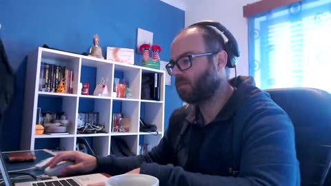 ravingr3d3 online show from December 27, 9:17 am