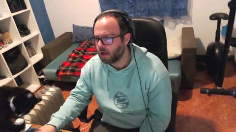 ravingr3d3 online show from February 9, 9:28 pm