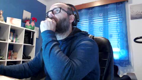 ravingr3d3 online show from January 2, 9:11 am