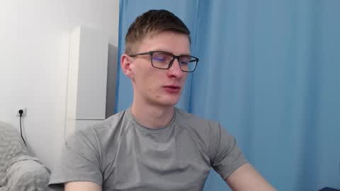 Ray Booy  online show from November 28, 8:33 pm