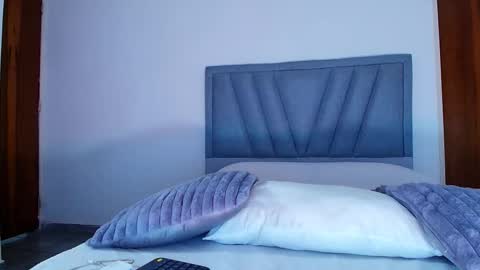 Ray online show from February 25, 11:39 pm