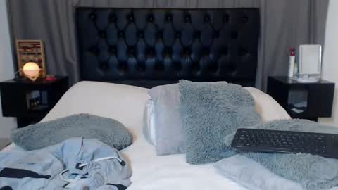 Snapshot of ray_weed chatting on February 6, 11:58 pm Ray online show from February 6, 11:58 pm