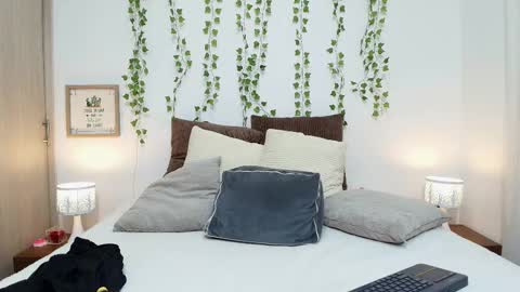 Ray online show from December 16, 1:12 am