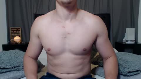 Snapshot of ray_weed chatting on February 15, 1:00 am Ray online show from February 15, 1:00 am