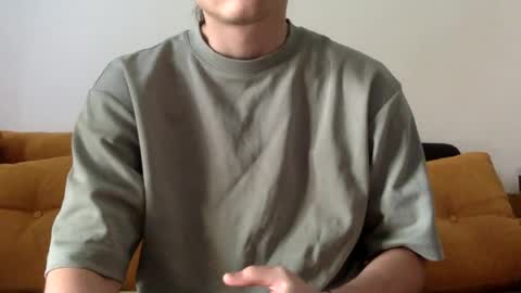 Snapshot of razvycu chatting on March 11, 7:37 am KingOfTransilvania online show from March 11, 7:37 am