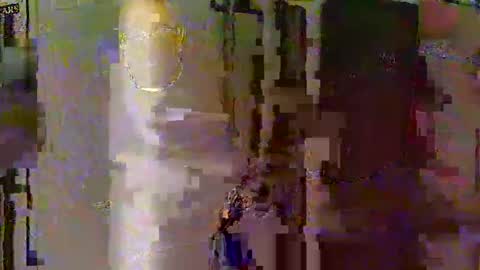 rb69er905364 online show from March 28, 6:30 pm