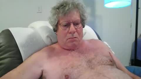 mickey95003 online show from October 25, 4:25 am