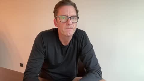 realstuff_ online show from November 26, 1:25 pm