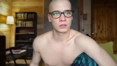 AliceEve online show from March 2, 7:15 am