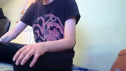 Snapshot of rebell093 chatting on January 26, 12:43 pm rebell093 online show from January 26, 12:43 pm