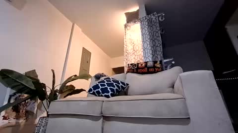 Snapshot of recka810 chatting on October 27, 1:57 pm recka810 online show from October 27, 1:57 pm