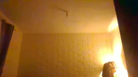 redhot2333 online show from December 20, 9:05 am