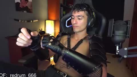 Red online show from February 18, 4:27 pm