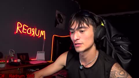 Red online show from October 8, 6:34 pm