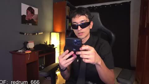 Red online show from February 17, 12:32 am