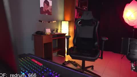 Red online show from February 28, 6:41 pm