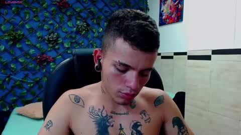 R E N E  online show from February 19, 4:34 am