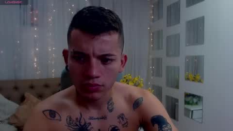 R E N E  online show from February 28, 4:32 am