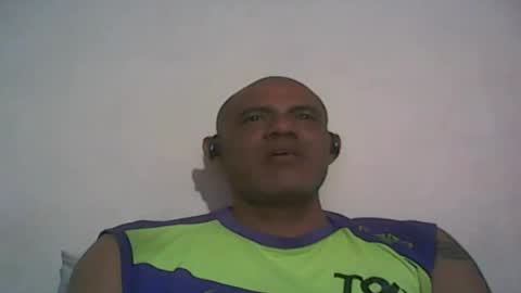 Snapshot of retlam37 chatting on October 12, 5:56 am Walter online show from October 12, 5:56 am