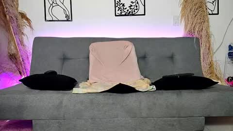 reymasterhot online show from December 18, 11:50 am