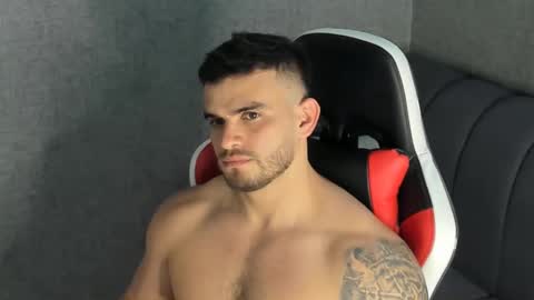 ricardogonzalez666 online show from January 4, 11:59 pm