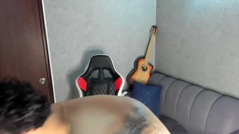 ricardogonzalez666 online show from September 19, 11:59 pm