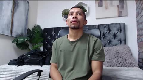 richar_voller online show from December 21, 11:11 am