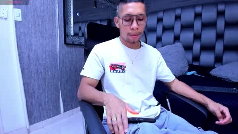 richar_voller online show from October 10, 11:26 am