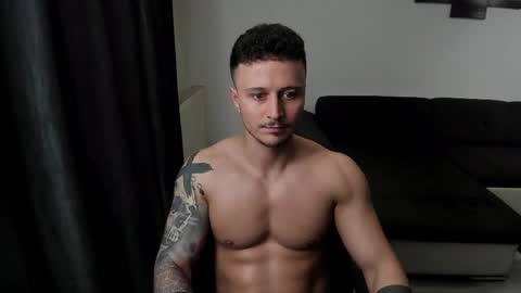 RichardDarell online show from June 2, 5:52 am