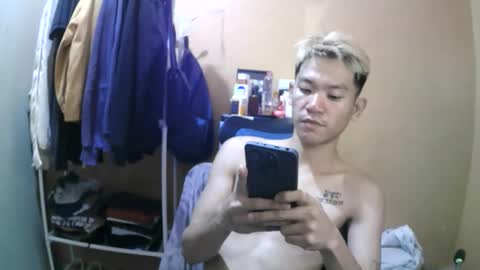 riiichie12 online show from November 15, 12:45 am