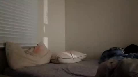 riveraizhim online show from February 12, 8:53 am