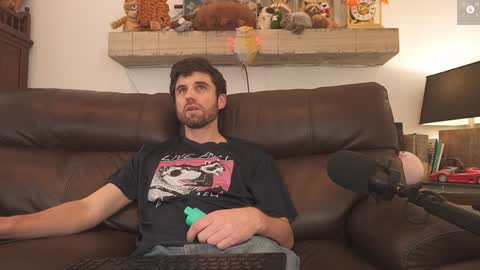 Ryan aka KeylimeRy online show from January 11, 8:10 pm