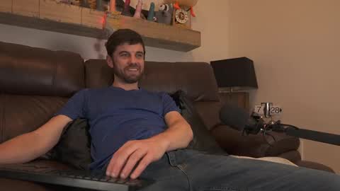 Ryan aka KeylimeRy online show from February 26, 1:30 pm