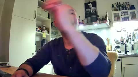 Snapshot of roadrunnerger chatting on January 9, 5:11 pm roadrunnerger online show from January 9, 5:11 pm