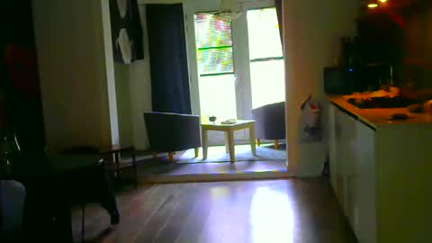 Snapshot of rober10000 chatting on October 12, 10:53 am rober10000 online show from October 12, 10:53 am