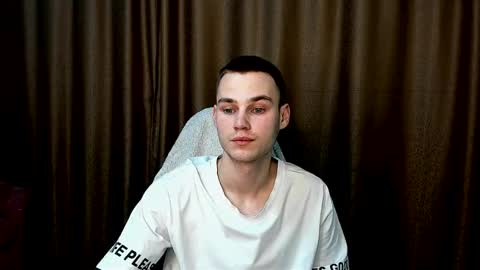 robert10211 online show from January 12, 7:18 pm