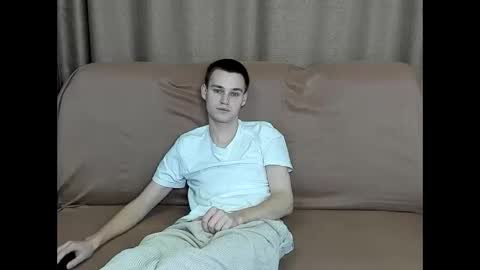 robert10211 online show from October 23, 5:49 pm