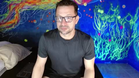 Robert online show from November 21, 1:04 am