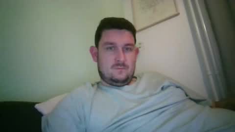 Robin online show from September 18, 9:39 pm