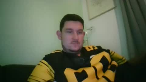 Robin online show from September 14, 9:06 pm