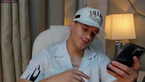 rocco_santos online show from October 28, 12:35 am