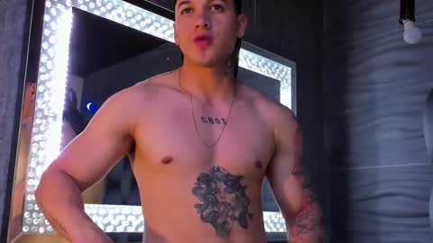 rocco_santos online show from November 15, 2:46 am