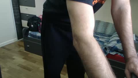 Snapshot of rod80 chatting on January 17, 8:24 am rod80 online show from January 17, 8:24 am