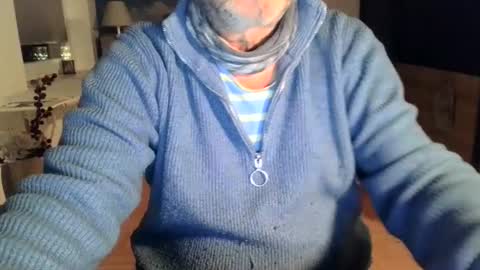 rolandloser1000 online show from February 3, 7:00 pm